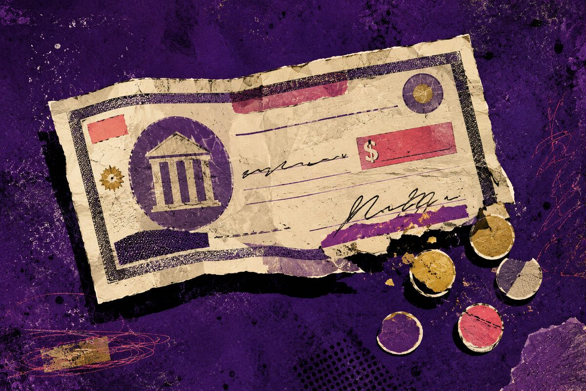 Ilustración de un cheque de impuesto predial arrugado con monedas cayéndose de él